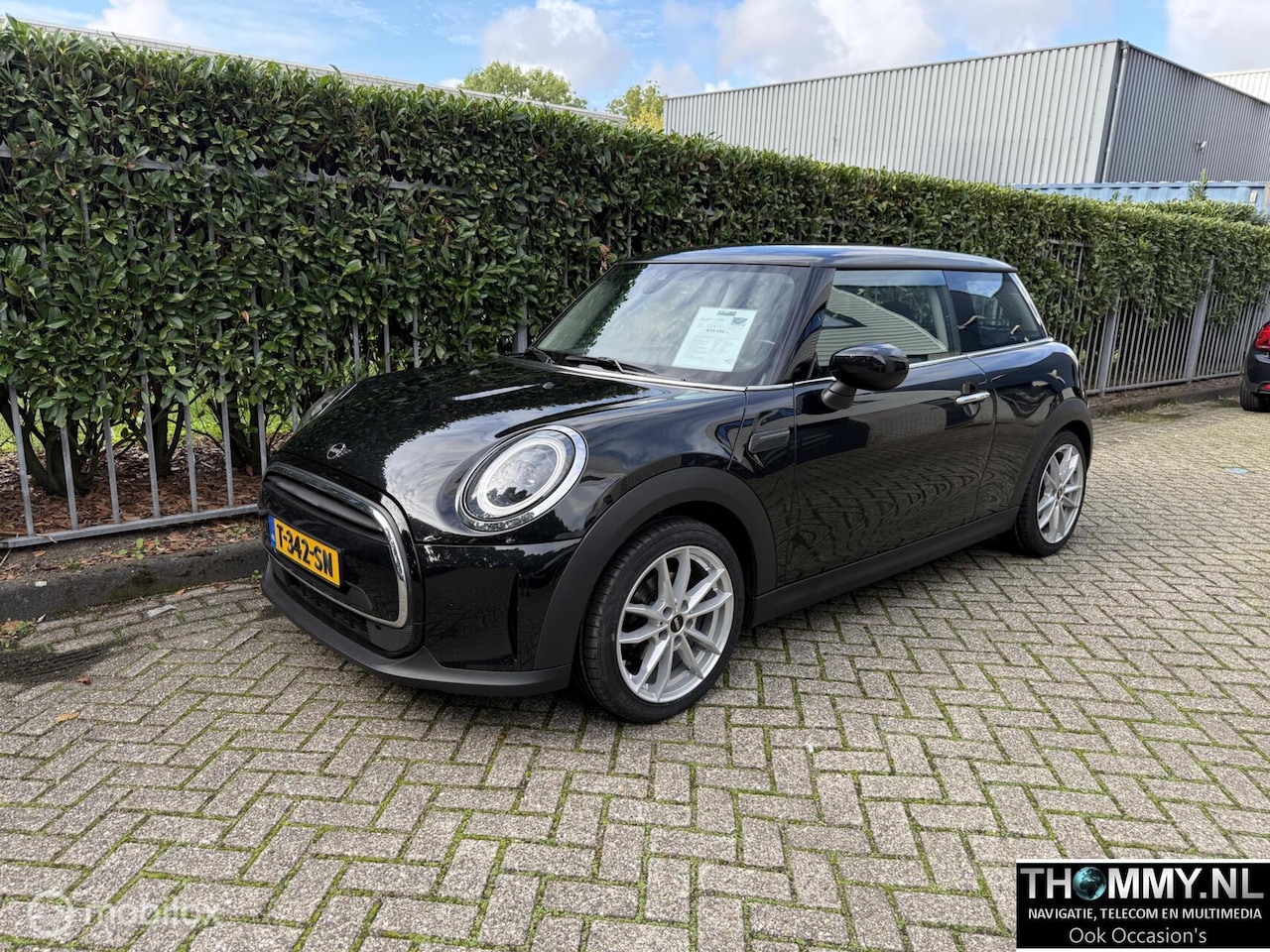 MINI 3-Deurs - 1.5 Cooper Essential automaat 2023 - AutoWereld.nl
