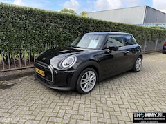 MINI 3-Deurs - 1.5 Cooper Essential automaat 2023