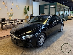 Mercedes-Benz A-klasse - 200 Business Solution | Leder | Camera | Stoelverwarming | Nieuwe Service & APK | Garantie