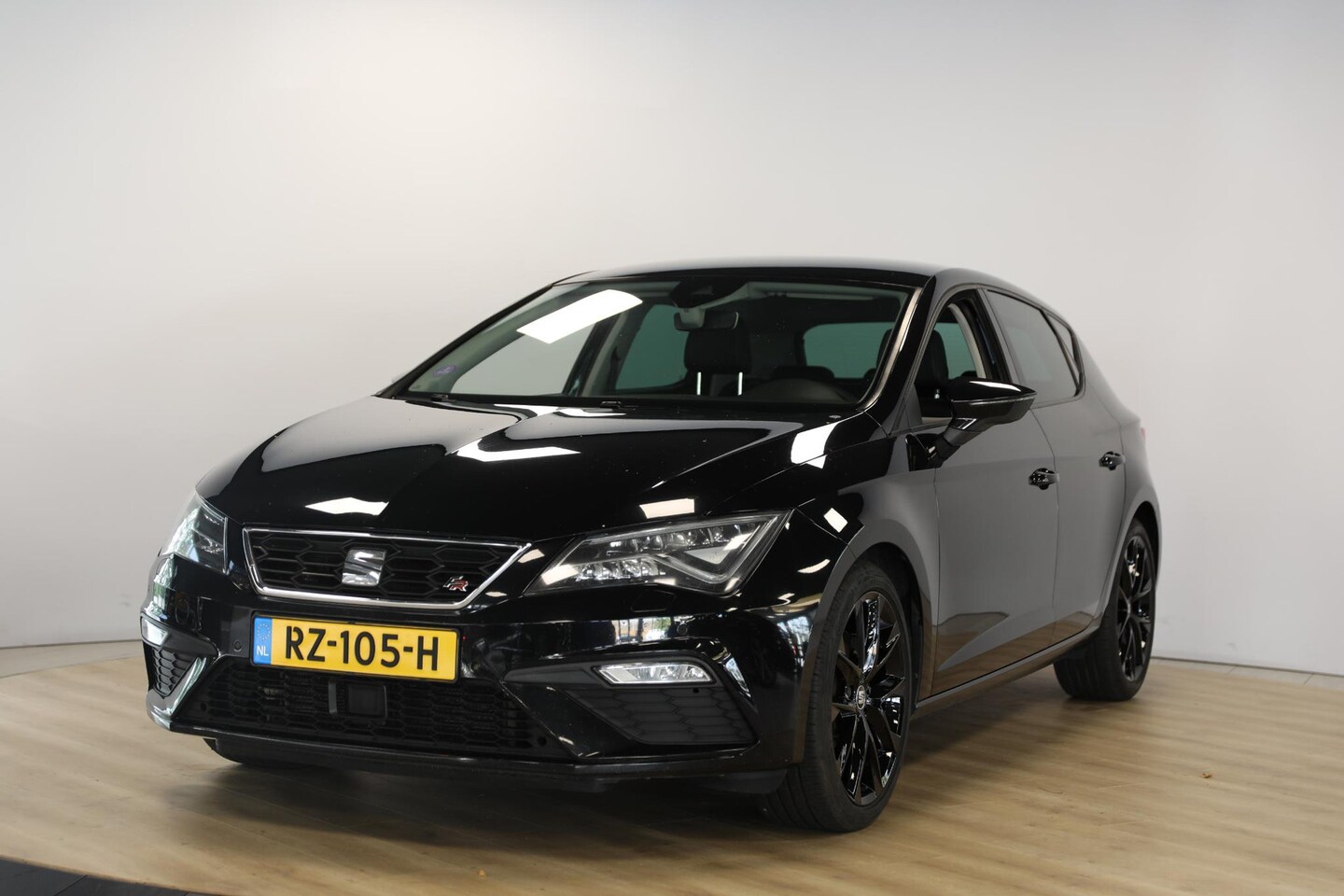 SEAT Leon - 1.8 TSI FR Business Intense 1.8 TSI FR Business Intense - AutoWereld.nl