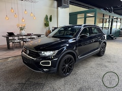 Volkswagen T-Roc - 1.5 TSI Sport | DSG | Blind Spot | Keyless | Camera | Viritual Dash | Adaptive | Trekhaak