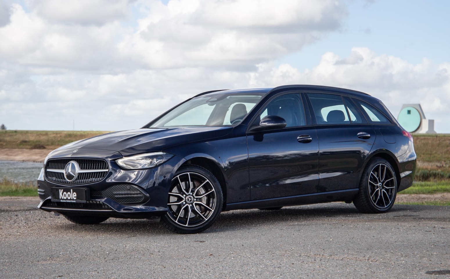 Mercedes-Benz C-klasse - Break C300e Business Line (PHEV) CARPLAY / CAMERA / LEER / PERFECT ONDERHOUDEN - AutoWereld.nl
