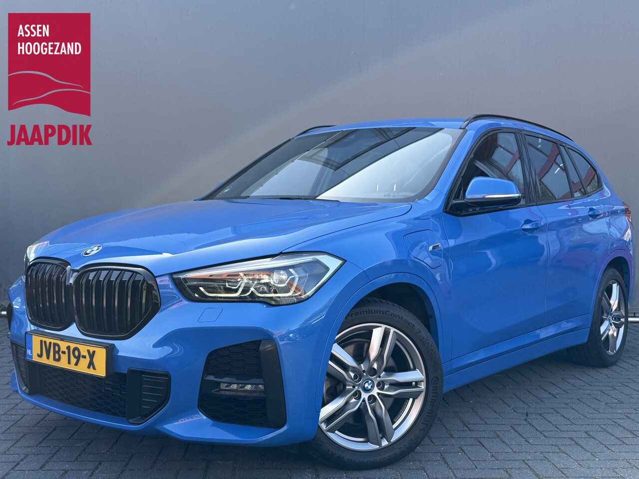 BMW X1 - BWJ 2022 xDrive25e 221 PK eDrive Edition M SPORT | NIEUW BINNEN! TREKHAAK | FULL LED | HAL - AutoWereld.nl