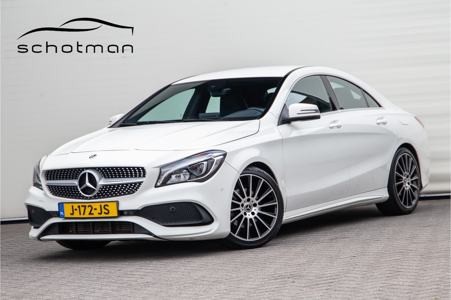 Mercedes-Benz CLA-Klasse - 180 AMG Sportpakket, Navi, Stoelverwarming, Sfeervelichting, Facelift - AutoWereld.nl