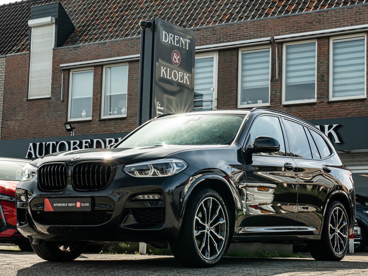 BMW X3 - xDrive30e High Exe M-Sport ORG NL 20 INCH CAMERA HUD ADAP LED SHADOW LINE - AutoWereld.nl