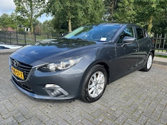 Mazda 3 - 3 1.5 101PK | Trekhaak | Navi | PDC | Stoelverw. | Climate Control