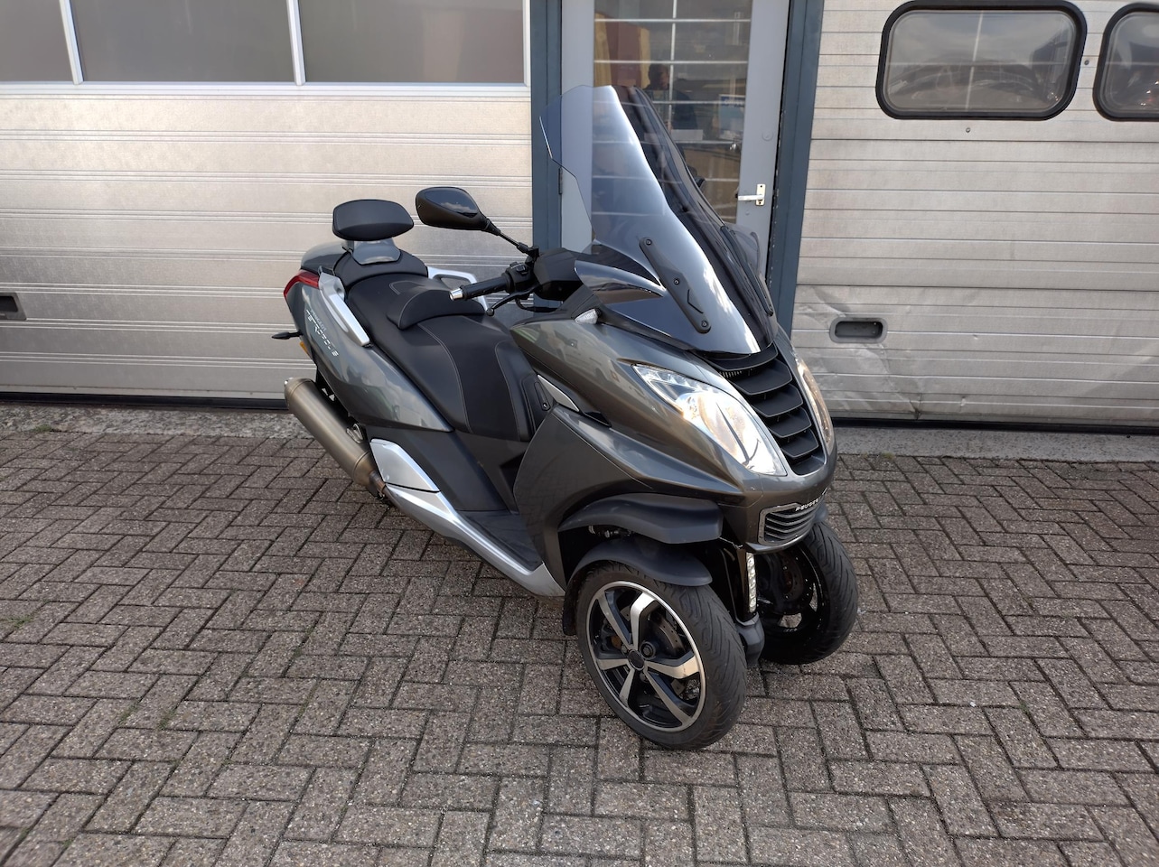 Peugeot Metropolis - Peugeot Metropolis - AutoWereld.nl