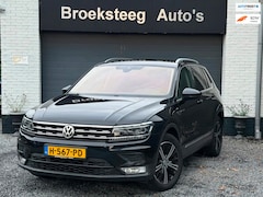 Volkswagen Tiguan - 1.4 TSI ACT Highline Led Trekhaak Digitaaldash Elekklep