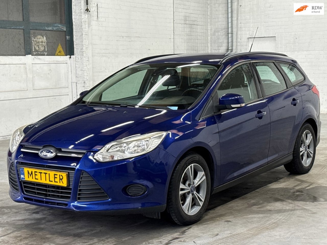 Ford Focus Wagon - 1.0 EcoBoost Edition | Cruise control | Trekhaak - AutoWereld.nl