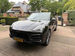 Porsche Cayenne - 3.0 E-Hybrid 3.0 V6 462 PK E-Hybrid 2021 Zwart metallic