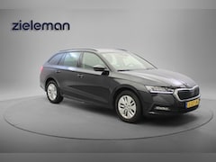 Skoda Octavia Combi - 1.0 e-TSI Business Edition Automaat - Digitaal Cockpit, Carplay, Afn. Trekhaak