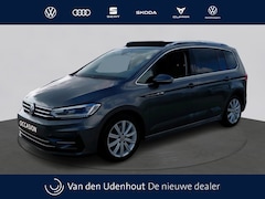 Volkswagen Touran - 1.8 TSI Highline Business R 7p | Panoramadak | Nieuw binnen |