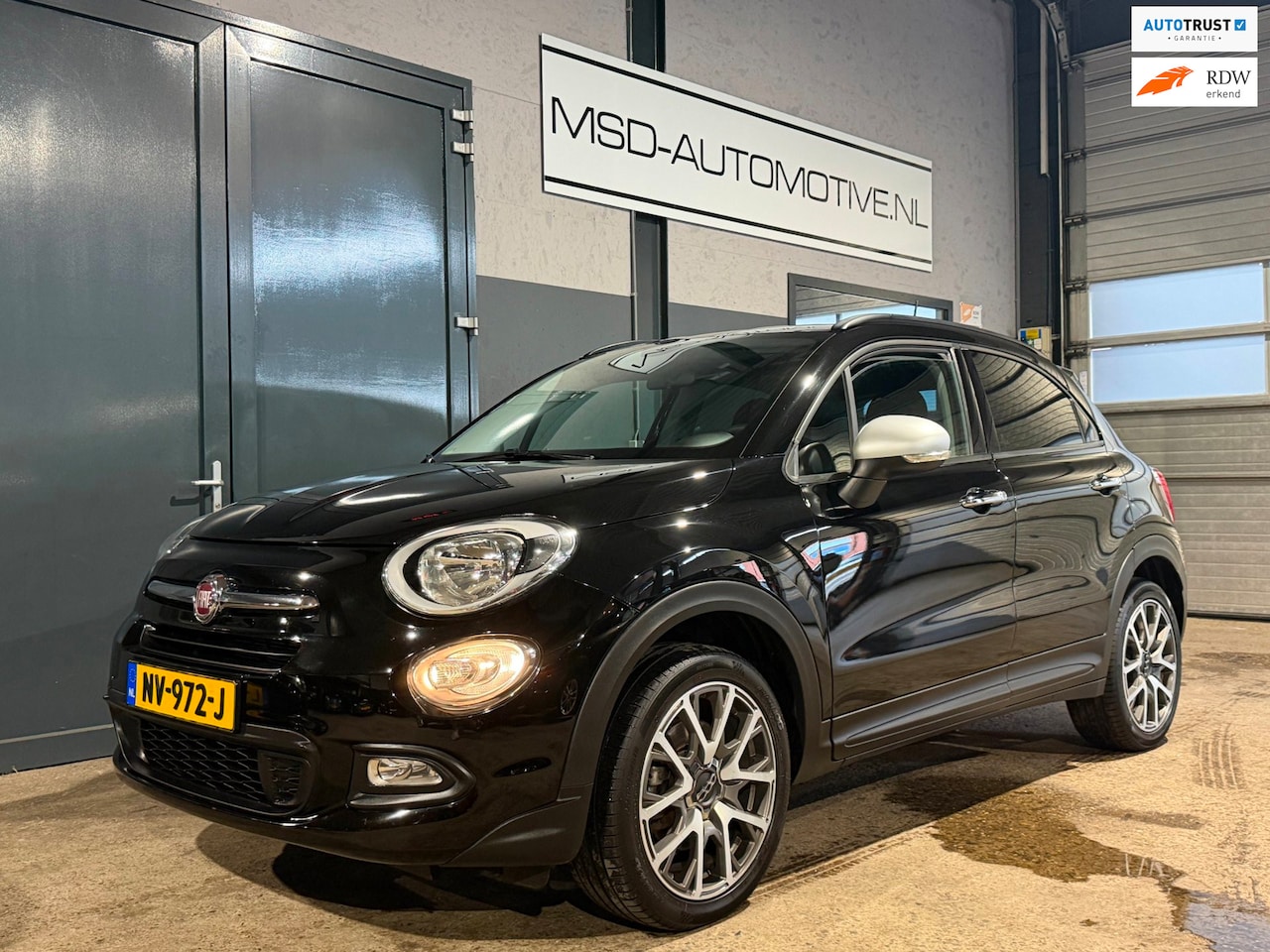 Fiat 500 X - 1.6 Pop|Navi|Cruise|Trekhaak|Black&Silver ! - AutoWereld.nl