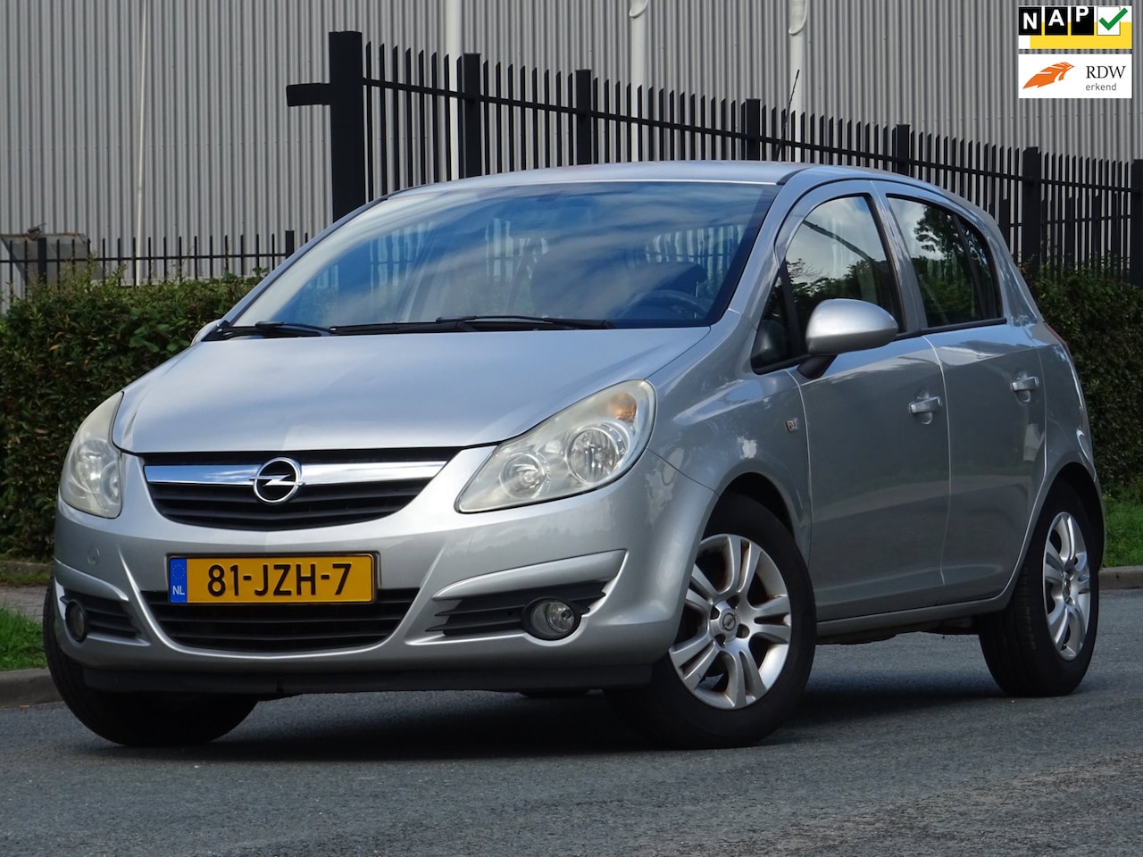 Opel Corsa - 1.2-16V Enjoy 5DRS 83DKM/NAP/AIRCO/CRUISE/APK - AutoWereld.nl