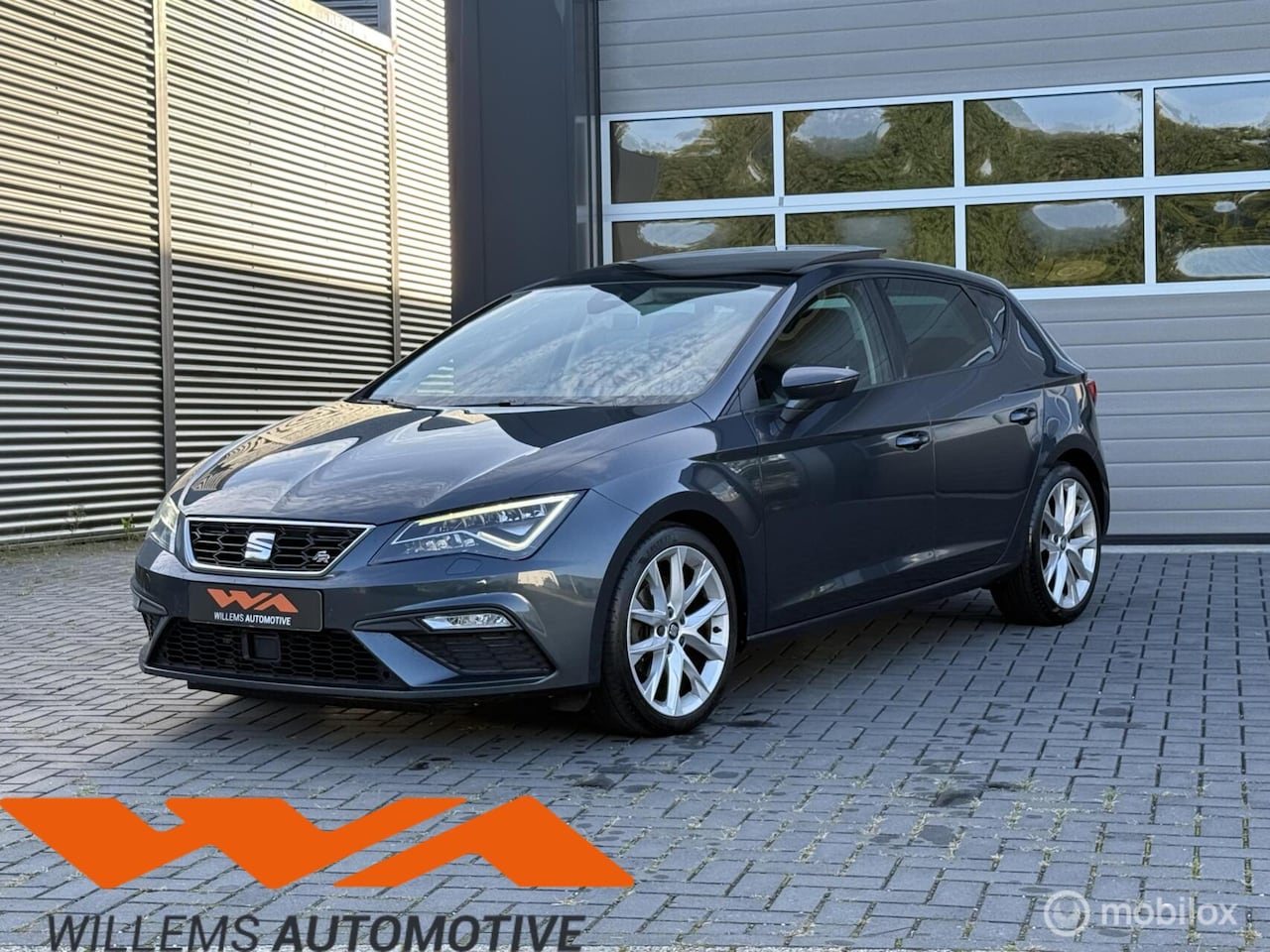 SEAT Leon - 1.5 TSI FR 150PK DSG|Pano|ACC|Digital Dash|Beats - AutoWereld.nl