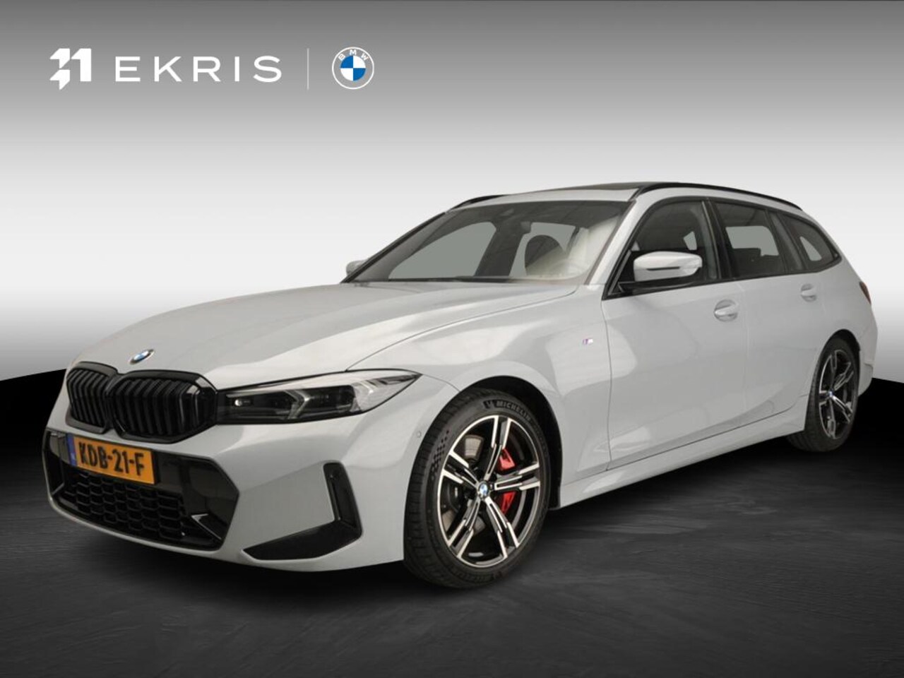 BMW 3-serie Touring - 320i | M-Sportpakket | LED | Navigatie | Panoramadak | Trekhaak | Stoelverwarming | DAB | - AutoWereld.nl