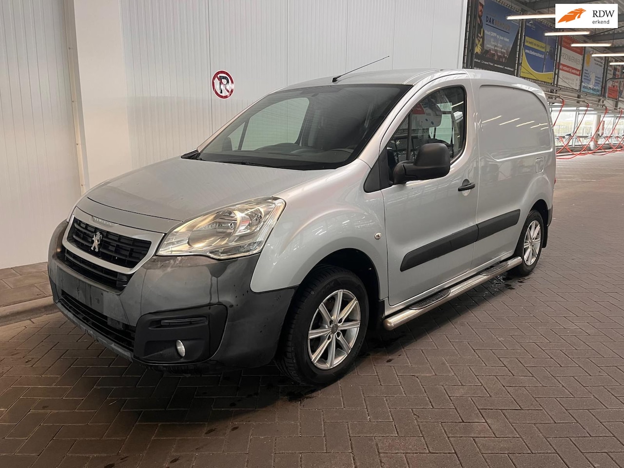 Peugeot Partner - 122 1.6 BlueHDi 100 L1 XR S&S - AutoWereld.nl