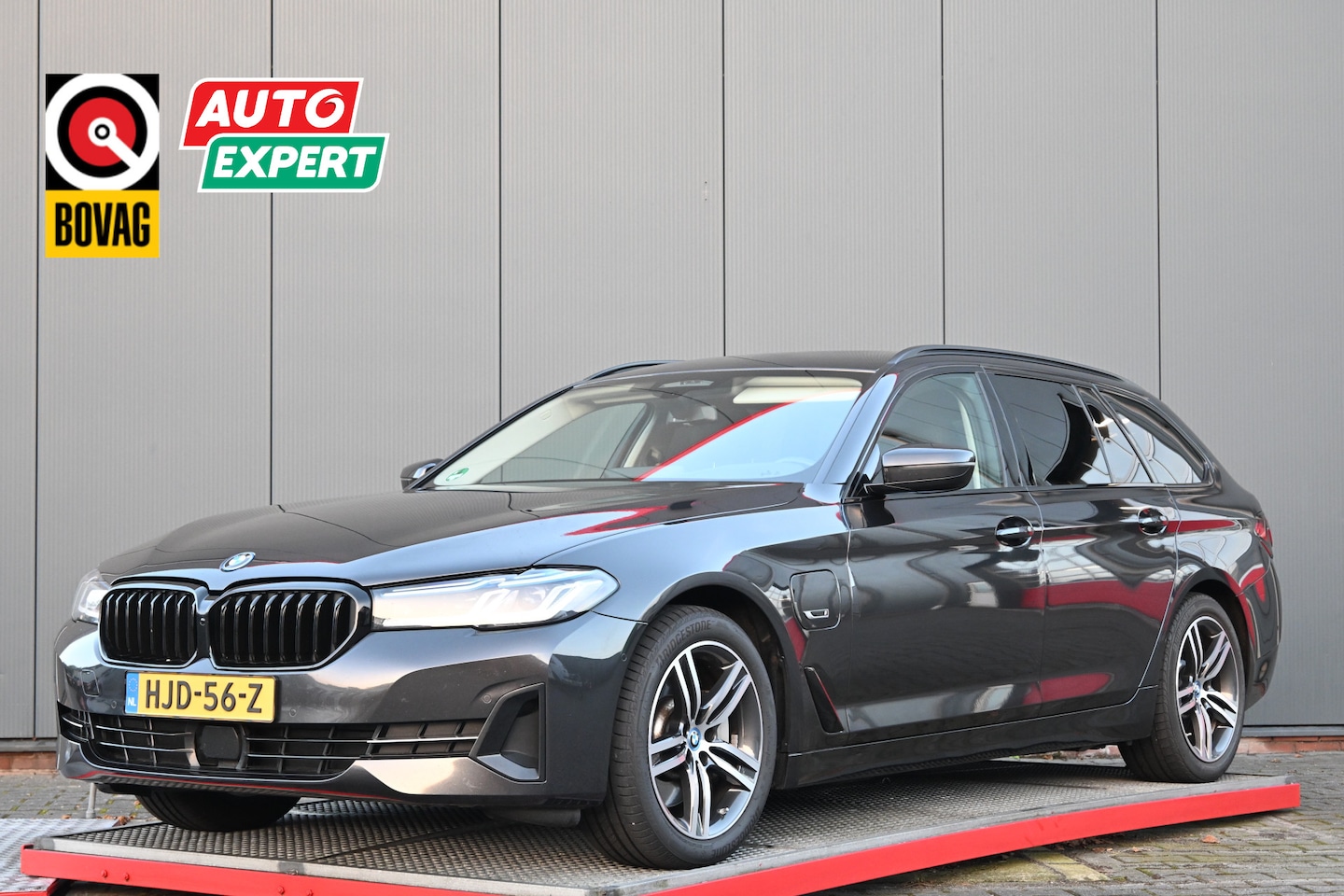 BMW 5-serie Touring - 530e xDrive Business Edition Plus trekhaak - AutoWereld.nl