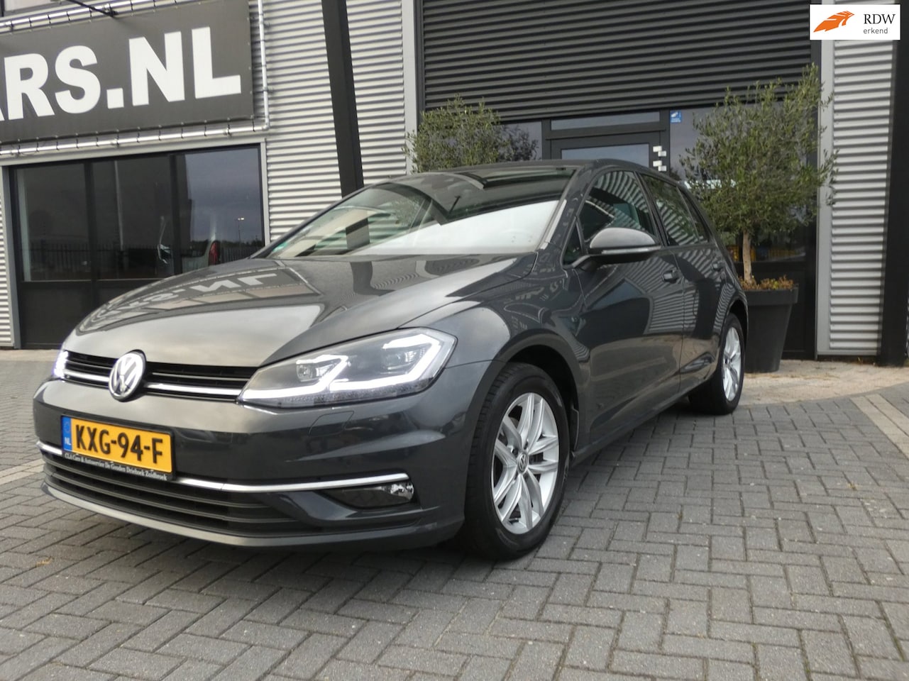Volkswagen Golf - 1.0 TSI Comfortline Airco| Elek. pakket| LV| Massage stoel - AutoWereld.nl