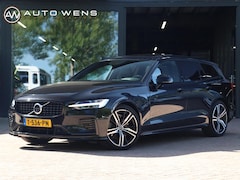 Volvo V60 - T8 Recharge AWD R-Design Pano | HarmanKardon | Ak. Glas | Trekhaak | Head Up