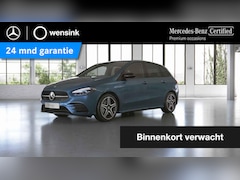 Mercedes-Benz GLB - 200 Luxury Line | Achteruitijcamera | Distronic | Stoelverwarming | Sfeerverlichting | Key