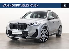 BMW X1 - xDrive25e M Sport Automaat / Panoramadak / Sportstoelen / Comfort Access / Head-Up / Harma