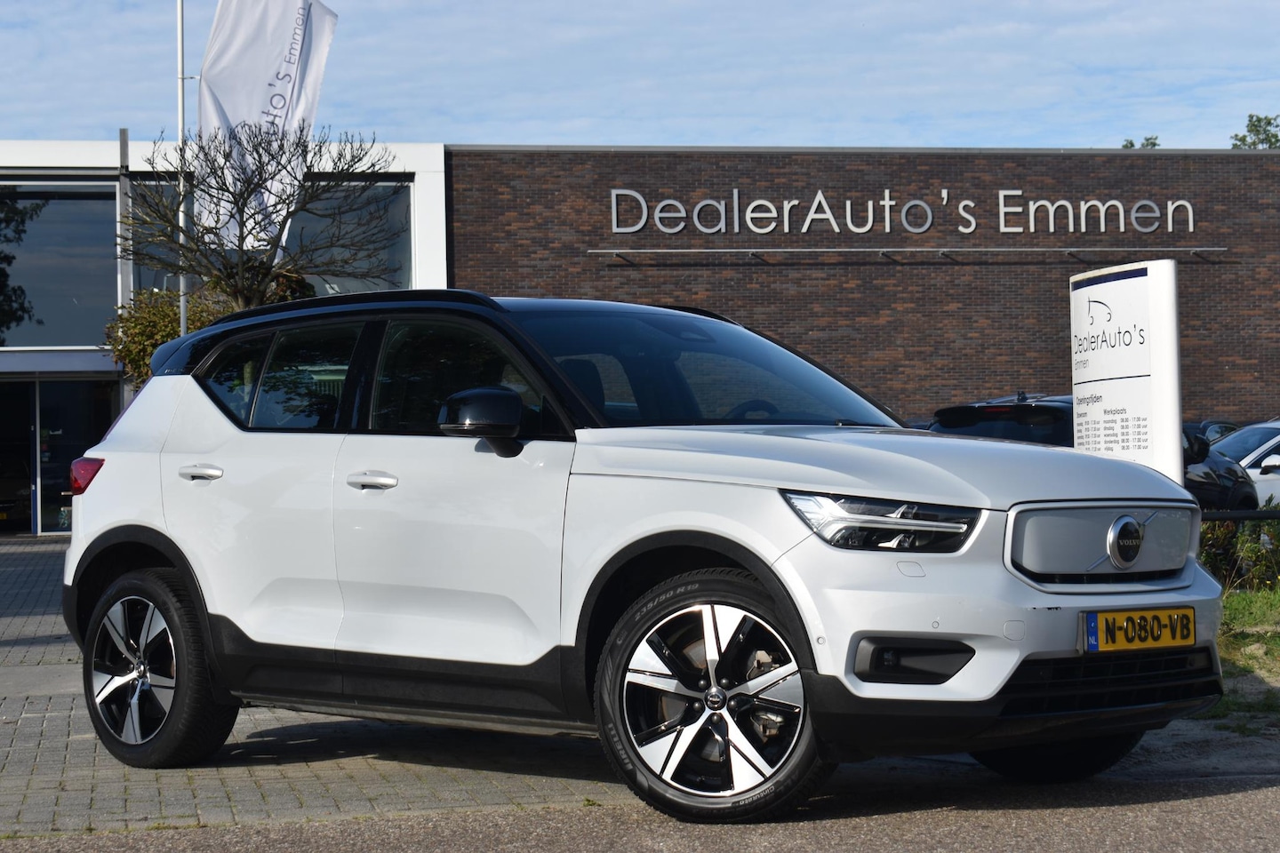 Volvo XC40 - Recharge Pro ECC PANODAK SOH 91% - AutoWereld.nl