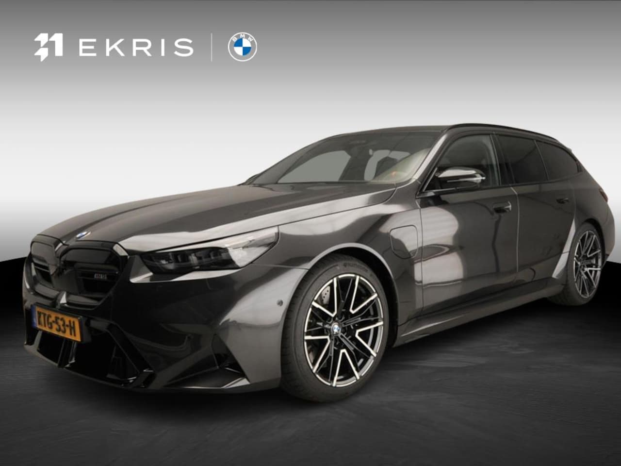 BMW 5-serie Touring - M5 Panoramadak / Trekhaak / Bowers & Wilkins / Driving assist prof / Getint glas / Alu wie - AutoWereld.nl