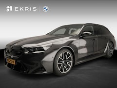 BMW 5-serie Touring - M5 Panoramadak / Trekhaak / Bowers & Wilkins / Driving assist prof / Getint glas / Alu wie