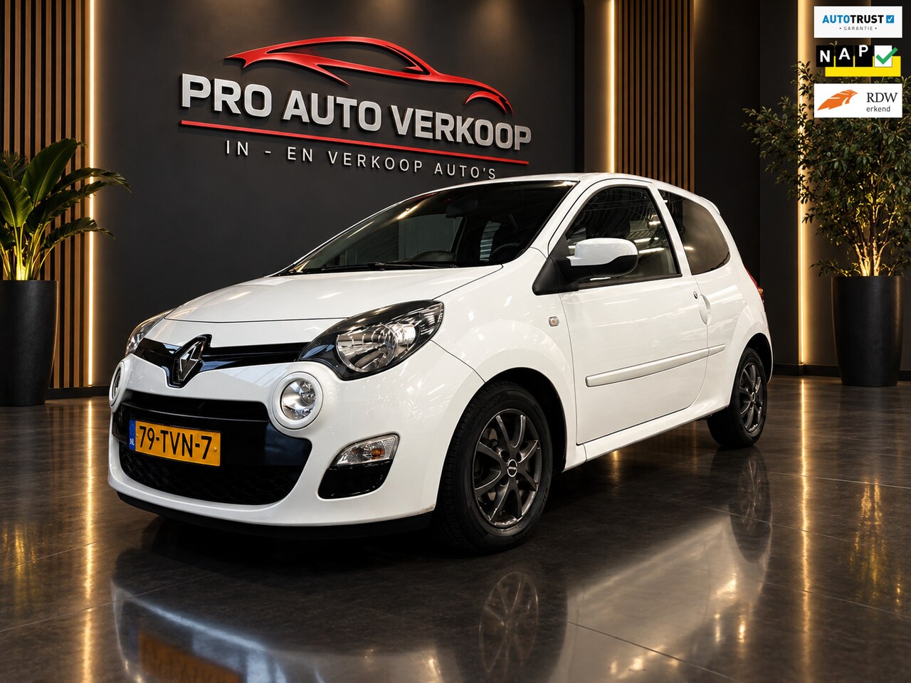 Renault Twingo - 1.2 16V Collection TOMTOM_LMV 15''Airco - AutoWereld.nl