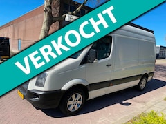 Volkswagen Crafter - 28 2.5 TDI L2H2 / 2011 / Airco / PDC / Navigatie / Cruise Control / 100KW=136PK / APK 9-1