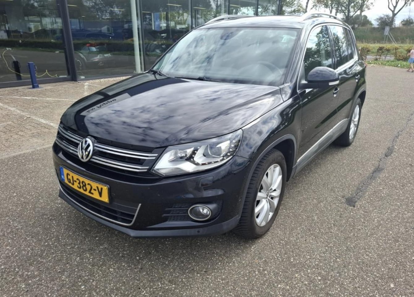 Volkswagen Tiguan - 1.4 TSI Sport&Style | Orig NL | 1eig | Pano - AutoWereld.nl