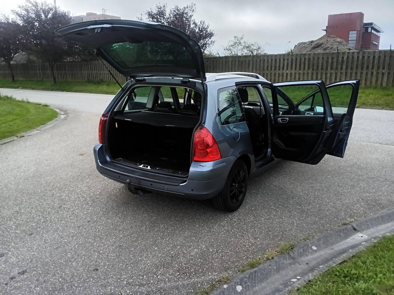 Peugeot 307 SW - 2.0-16V Premium SUPERNETTE AUTO