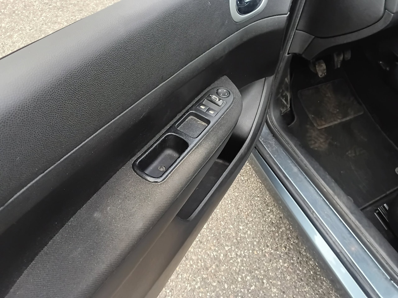 Peugeot 307 SW - 2.0-16V Premium SUPERNETTE AUTO