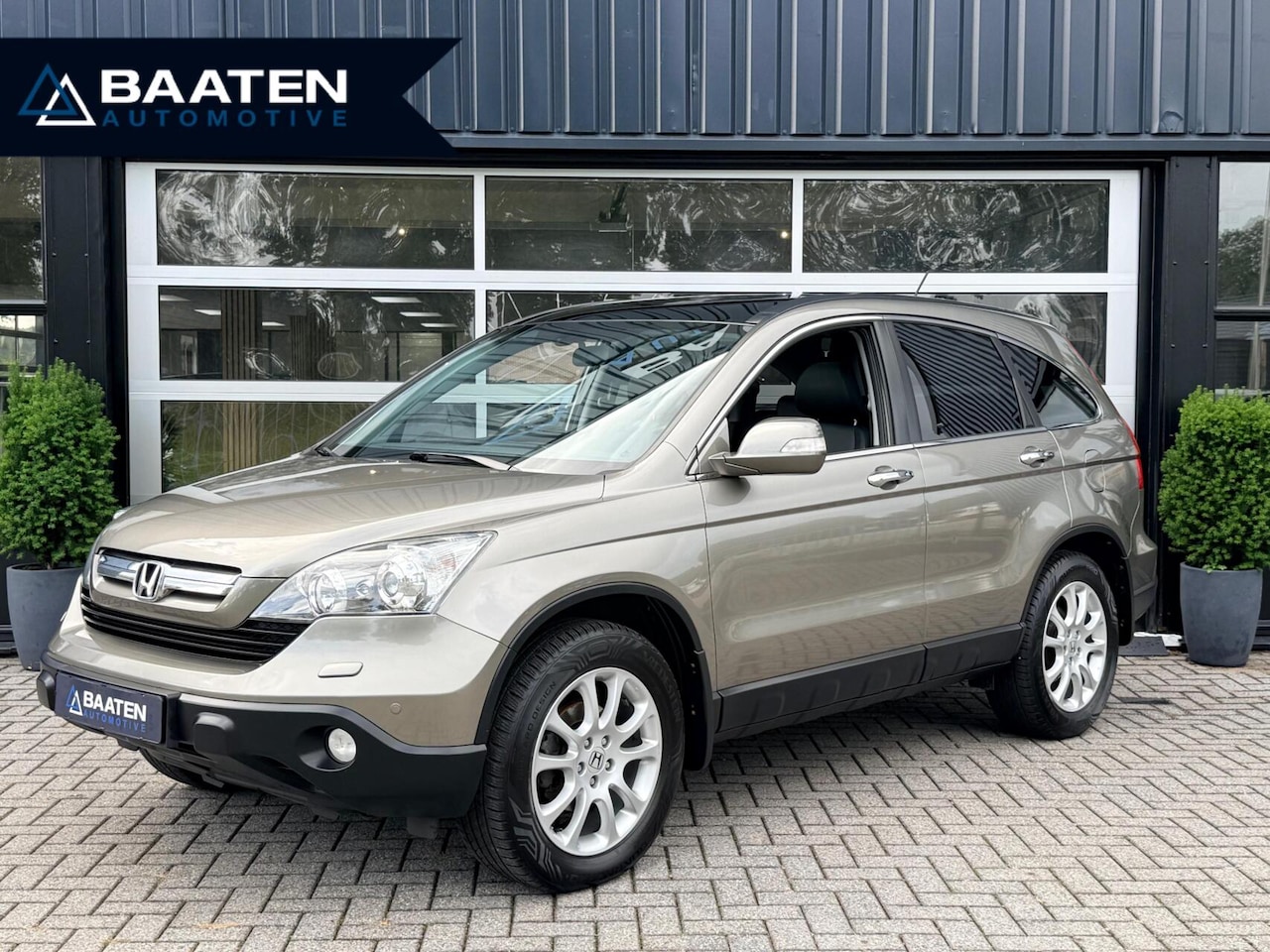 Honda CR-V - 2.0i Executive 4WD|Leder|Panorama|Trekhaak - AutoWereld.nl