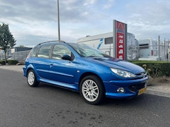 Peugeot 206 - 1.4 Air-line 2 | Airco | Trekhaak | Elek. Ramen Voor