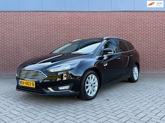 Ford Focus Wagon - 1.0 Titanium D-riem vervangen / Airco / Cruise / PDC / Stoelverwarming