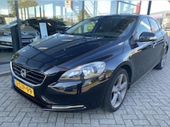 Volvo V40 - 1.6 T3 Kinetic 150pk | Orig NL | Navi