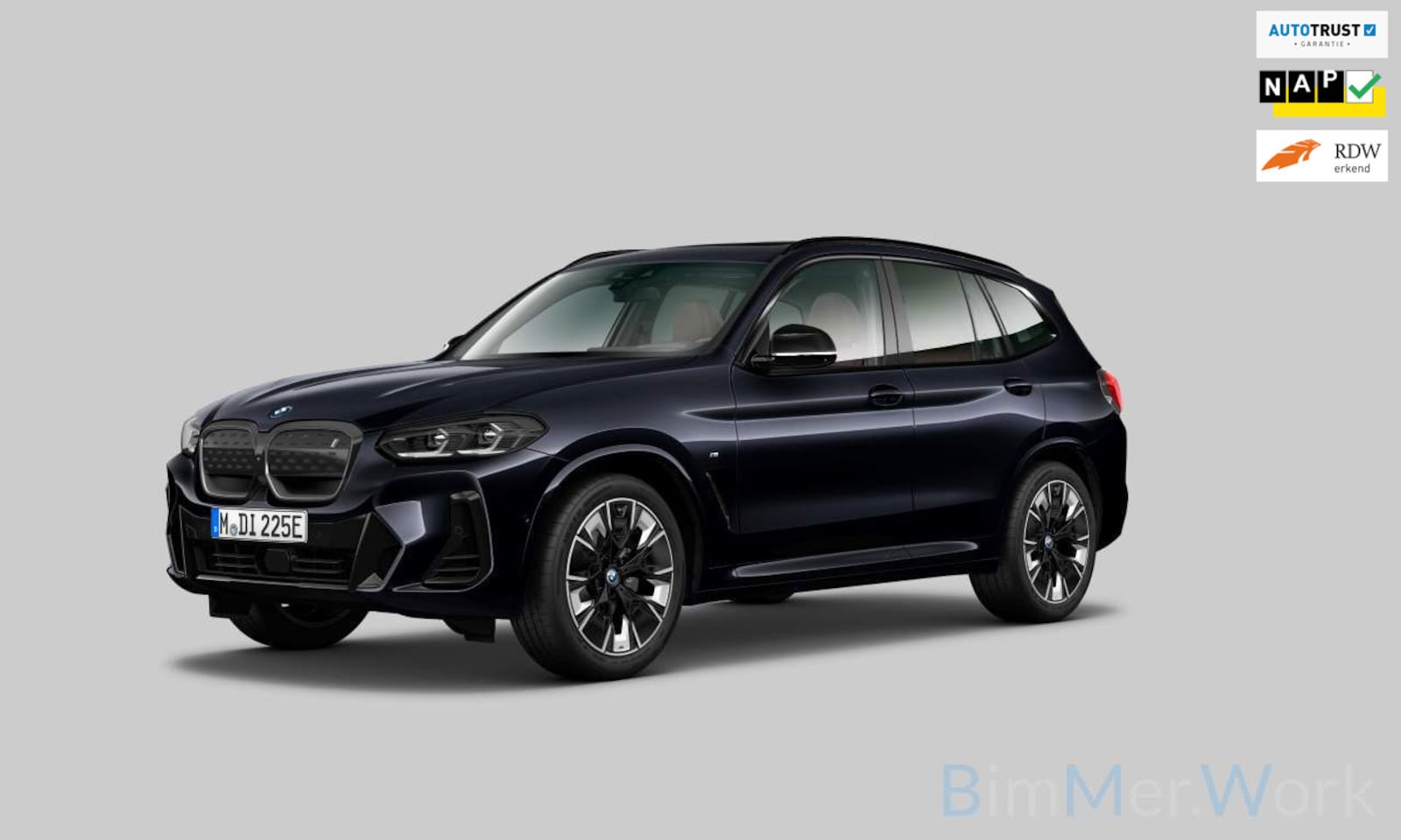 BMW iX3 - High Executive 80 kWh M-SPORT SOH 93,7% l PANO l TREKHAAK l HUD l H/K l 360 l SFEER l MEMO - AutoWereld.nl