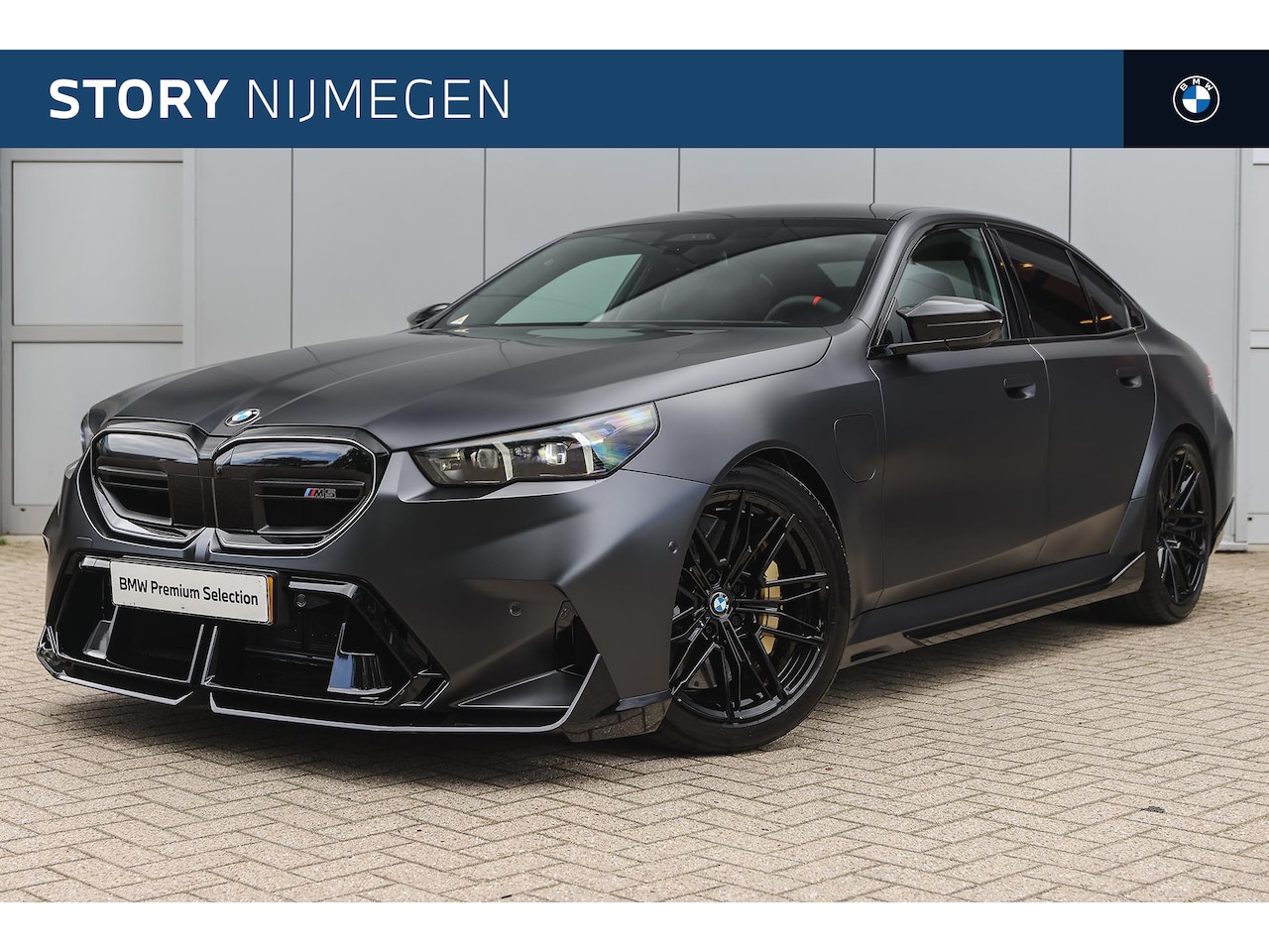 BMW M5 - 5 Serie Automaat / M Drive Professional / Panoramadak / Bowers & Wilkins / M Multifunction - AutoWereld.nl