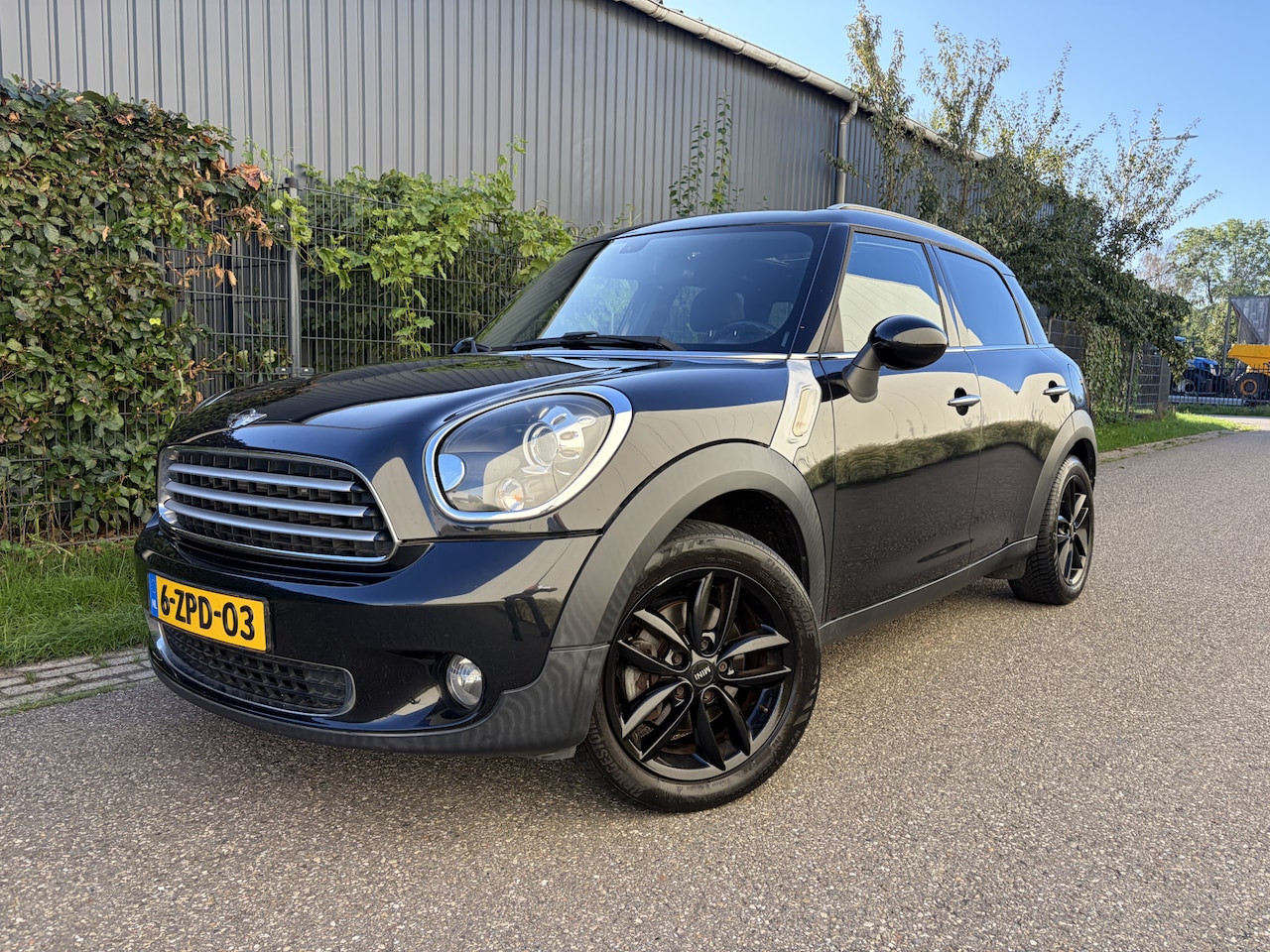 MINI Countryman - 1.6 Cooper D Westminster / PANORAMADAK / CRUISE / NAVI / 136dkm! - AutoWereld.nl