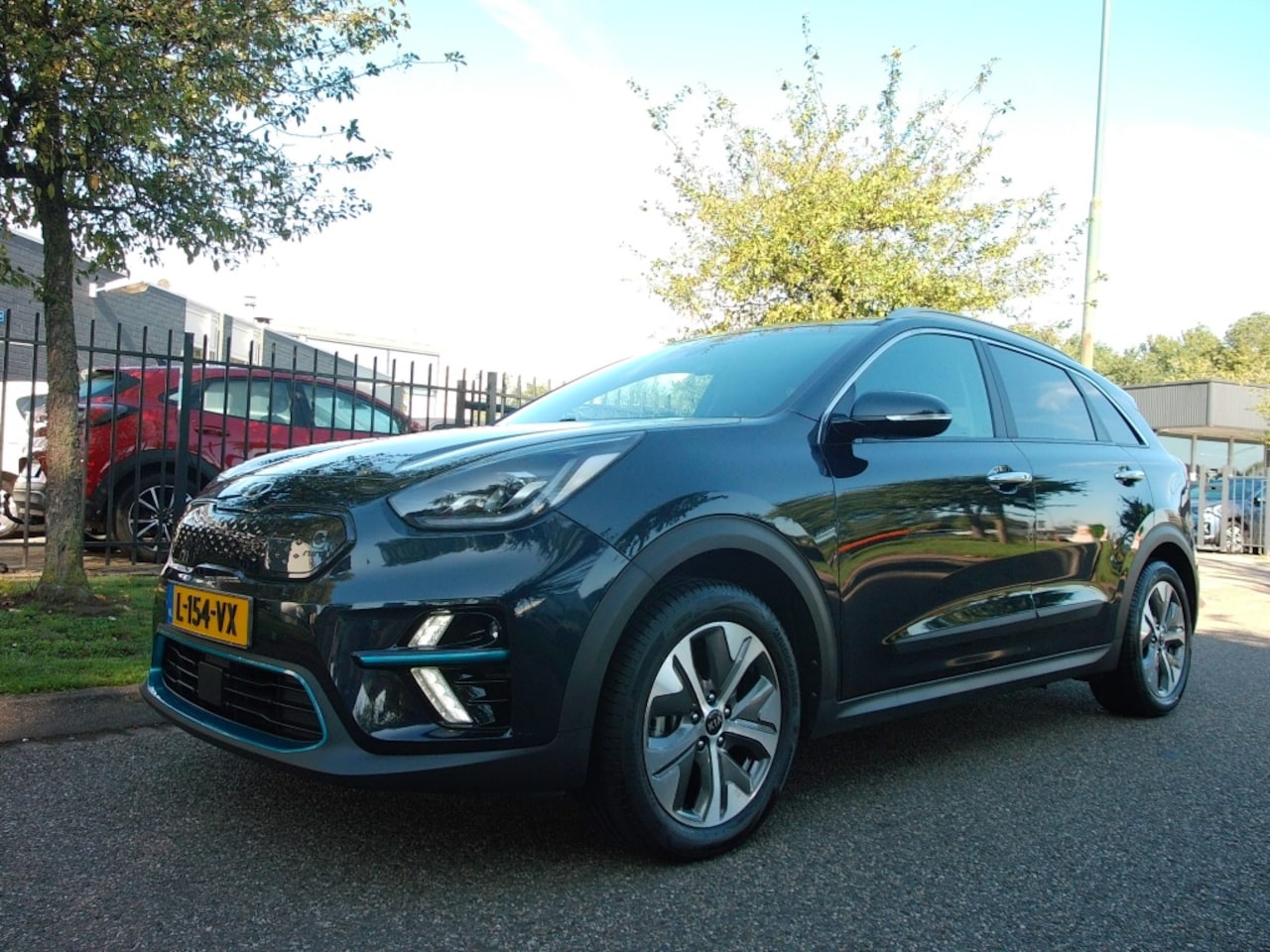 Kia Niro - 150KW / 64kWh 204pk SOH 98,2% Aut ExecutiveLine Leder S-dak JBL Sound Trekhaak - AutoWereld.nl