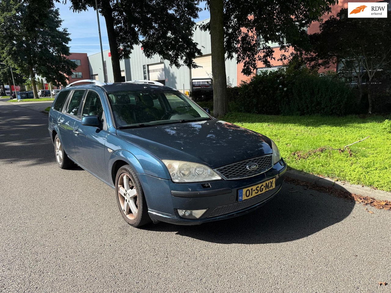 Ford Mondeo Wagon - 2.0-16V Platinum 2.0-16V Platinum - AutoWereld.nl