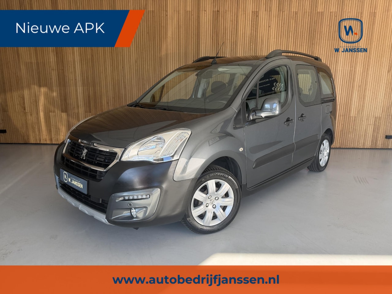 Peugeot Partner Tepee - 1.2 PureTech Active Parkeersensoren | Trekhaak | Cruise control - AutoWereld.nl