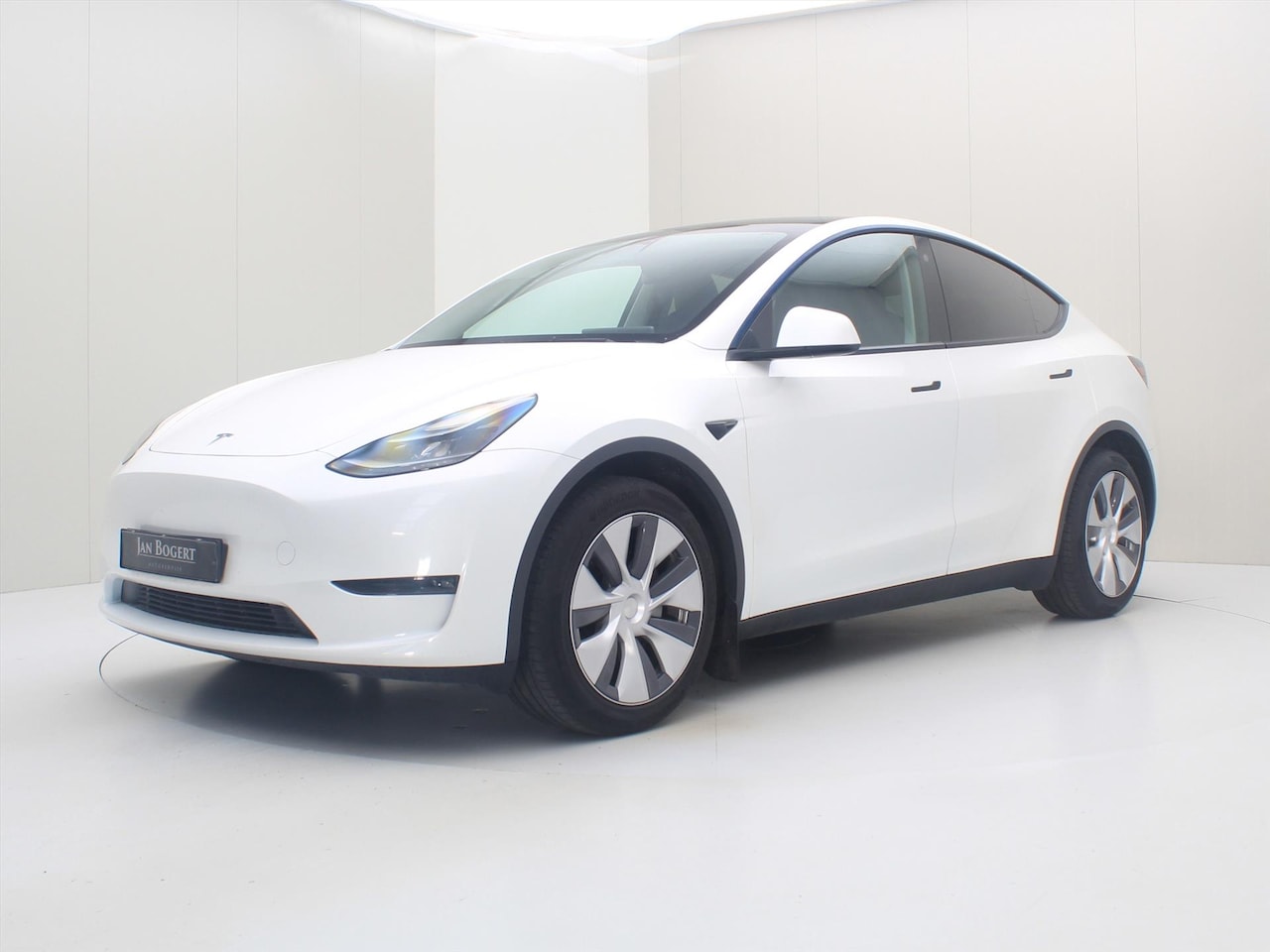 Tesla Model Y - Long Range AWD 75kWh 351pk 93.8% SoH [ TREKHAAK+AMD RYZEN+AUTOPILOT+19 INCH+PREMIUM AUDIO - AutoWereld.nl