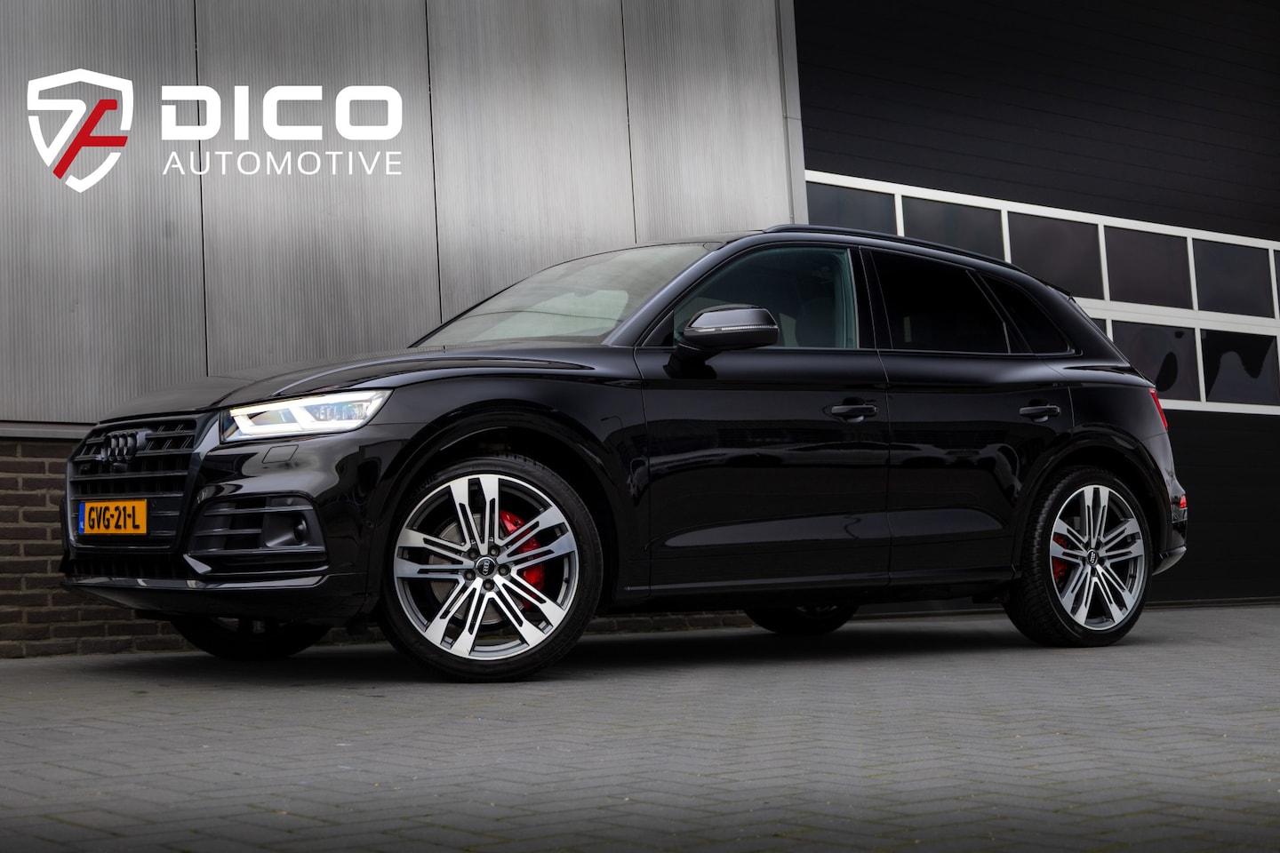 Audi SQ5 - 3.0 TFSI 354 pk SQ5 Quattro Pro Line Plus S-Line / Carbon/ Pano-Dak/ Keyless/ Head-Up/ Cam - AutoWereld.nl