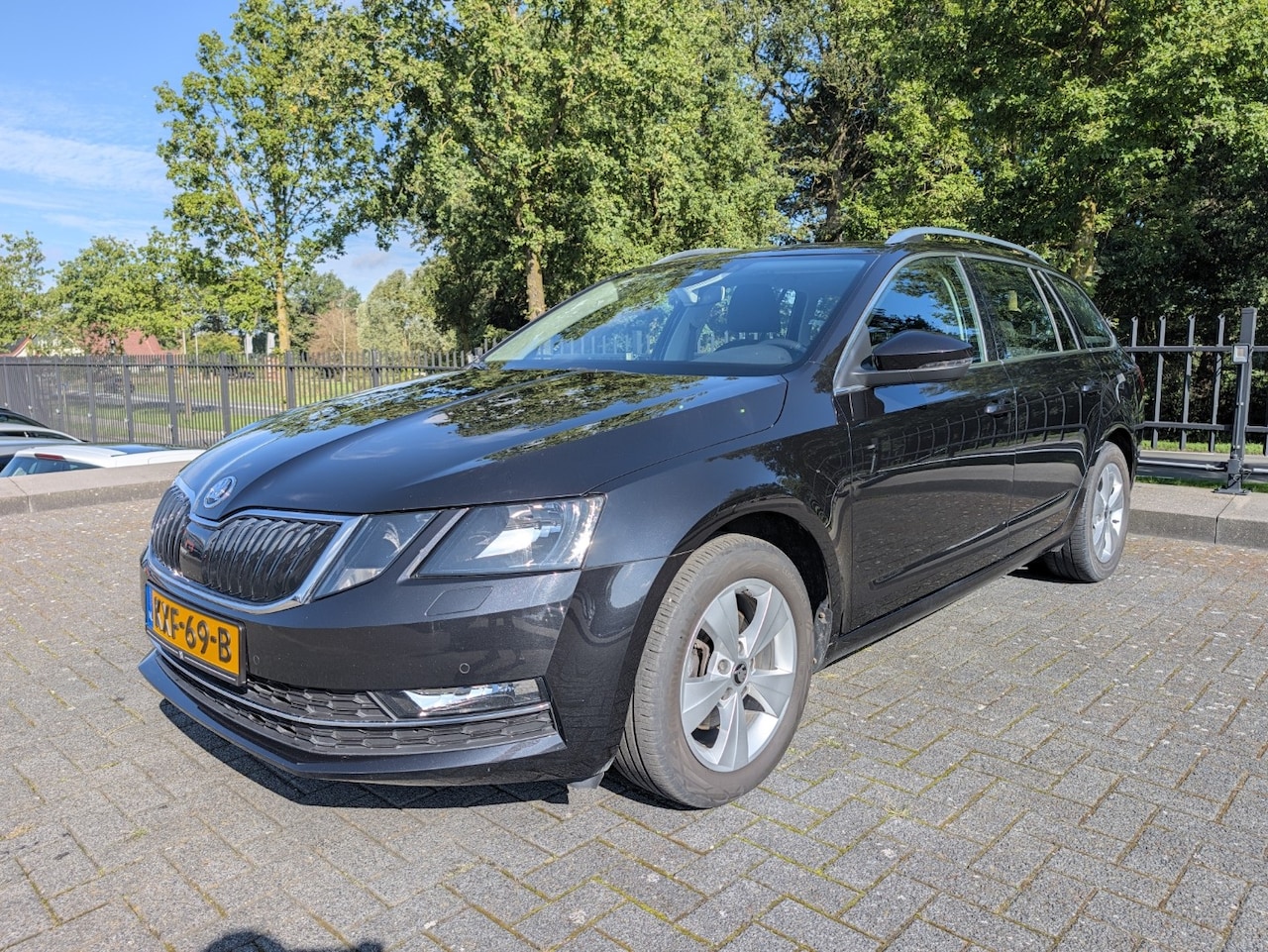 Skoda Octavia Combi - 1.5 TSI 150PK | Trekhaak | Carplay | Camera | ACC | Stoelverw. | Climate Control | LED - AutoWereld.nl