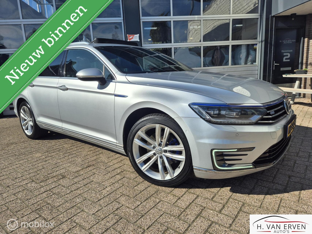 Volkswagen Passat Variant - 1.4 GTE LEDER 18" DIGITALE COCKPIT - AutoWereld.nl
