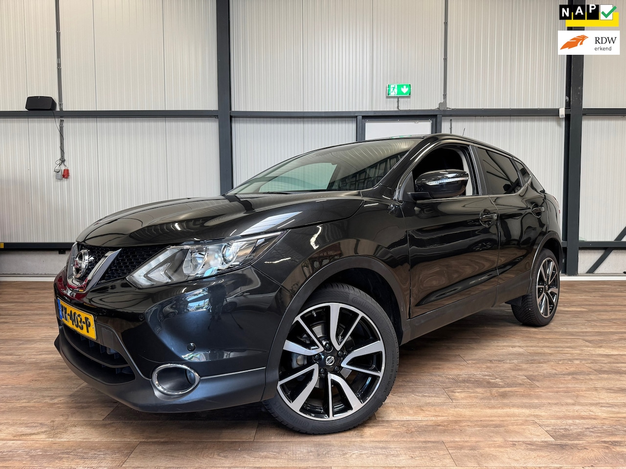 Nissan Qashqai - 1.2 Acenta / NAVI / CRUISE / CAMERA / EXPORT PRIJS !! EX BPM - AutoWereld.nl