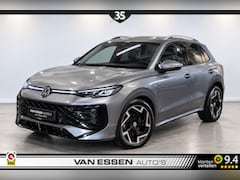 Volkswagen T-Roc - 1.5 eTSI R-Line WORD VERWACHT | TREKHAAK | MATRIX | SFEERLICHT | STOELVERW